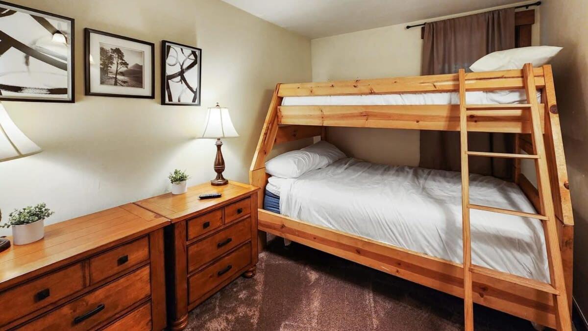 Cozy 2 Bedroom Condo In Town Walk To Main St Skiing Брекенридж Экстерьер фото