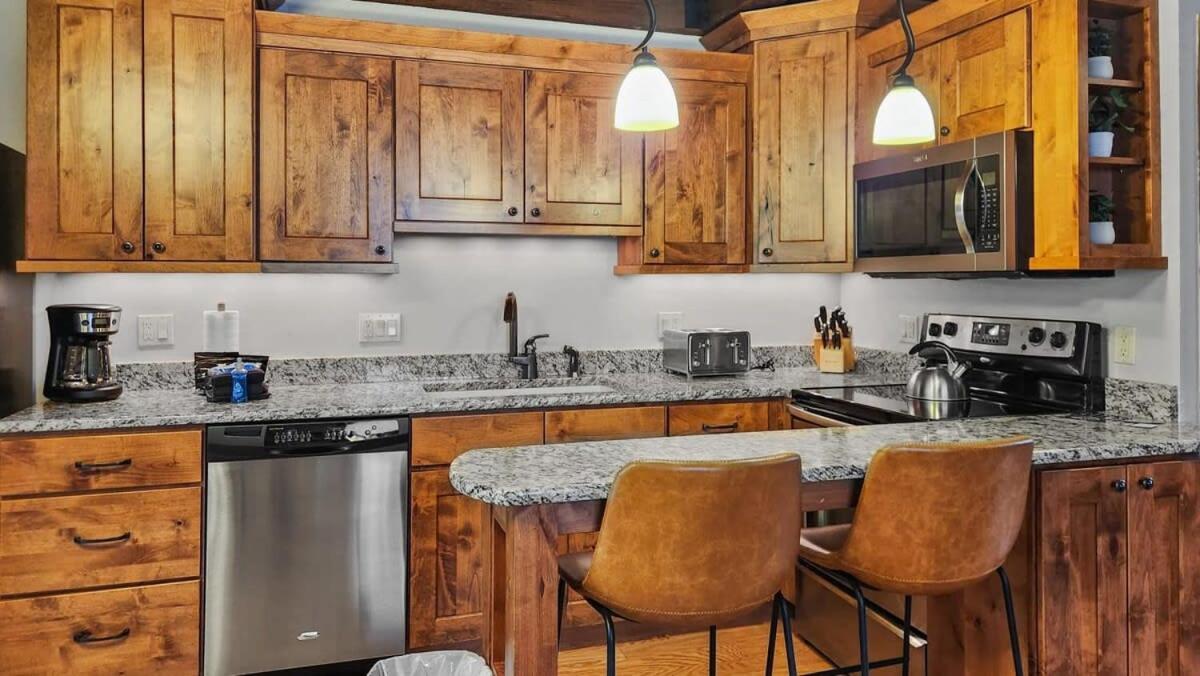 Cozy 2 Bedroom Condo In Town Walk To Main St Skiing Брекенридж Экстерьер фото