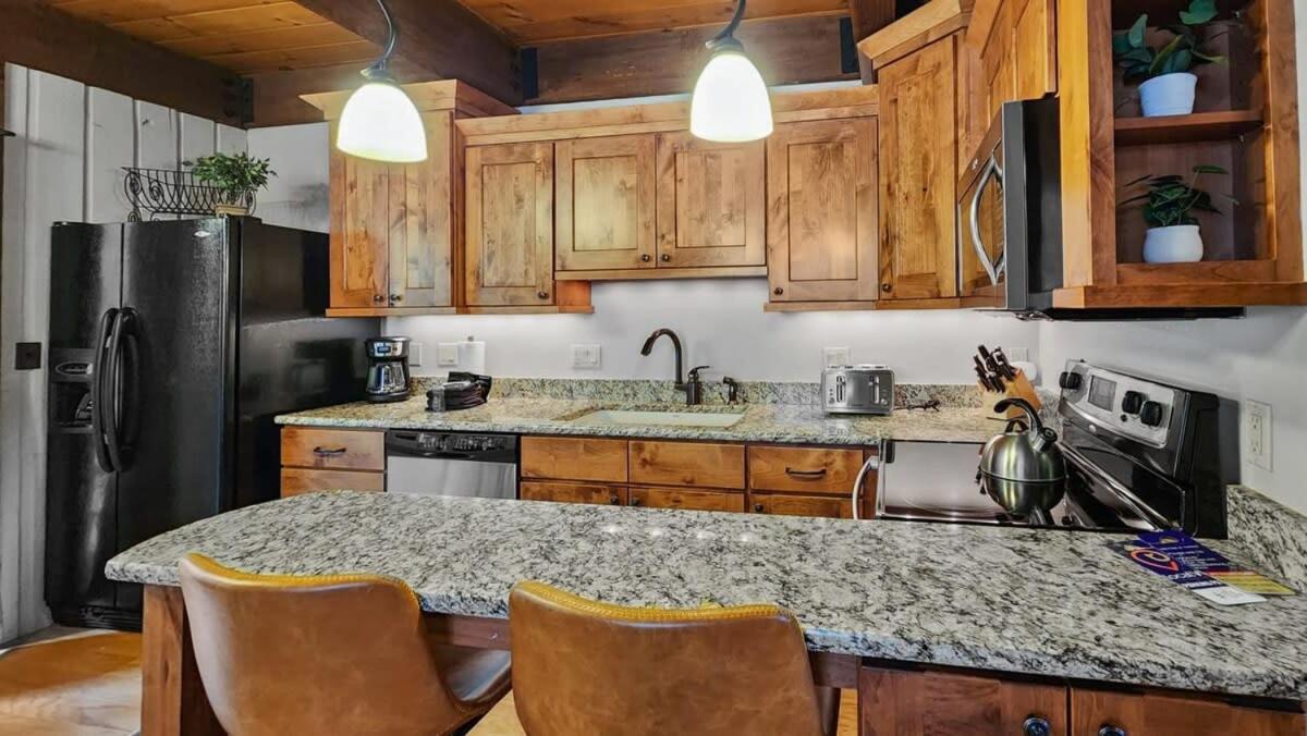 Cozy 2 Bedroom Condo In Town Walk To Main St Skiing Брекенридж Экстерьер фото